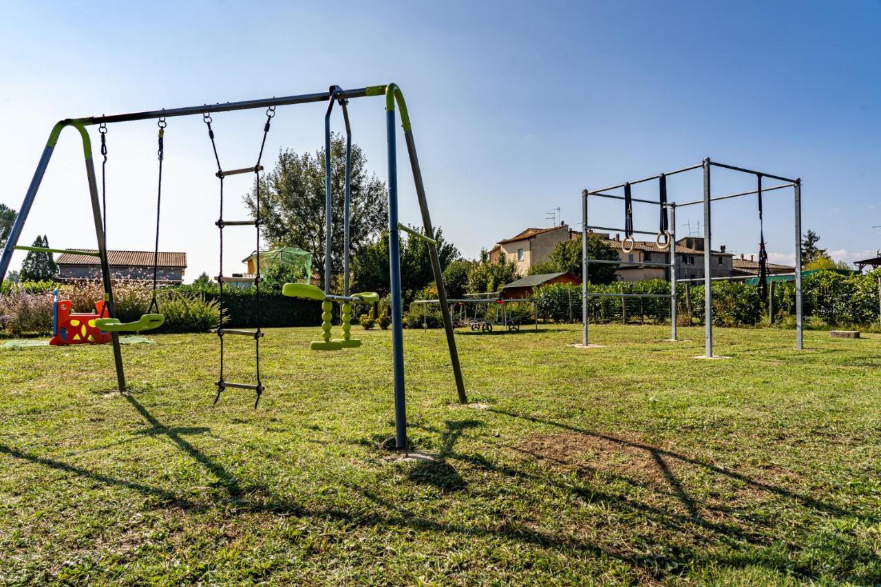 Borgo Terrosi Bed & Breakfast Sinalunga Bagian luar foto