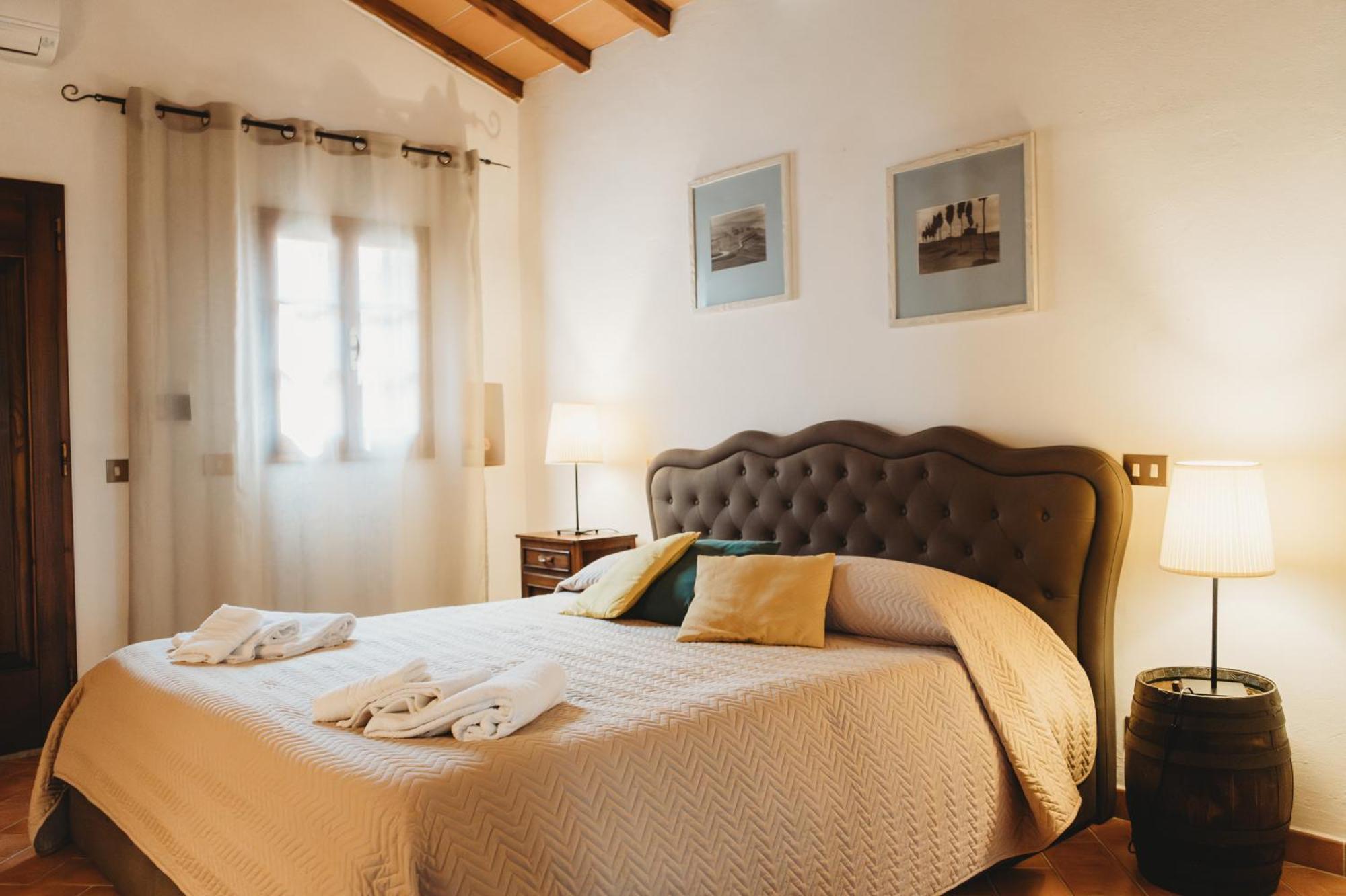 Borgo Terrosi Bed & Breakfast Sinalunga Bagian luar foto