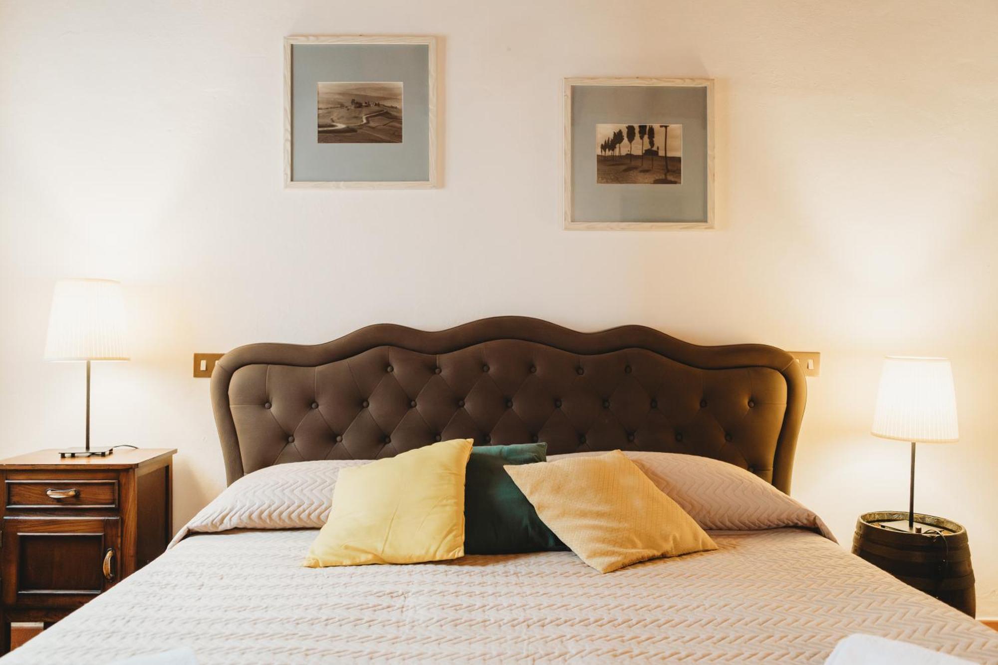 Borgo Terrosi Bed & Breakfast Sinalunga Bagian luar foto